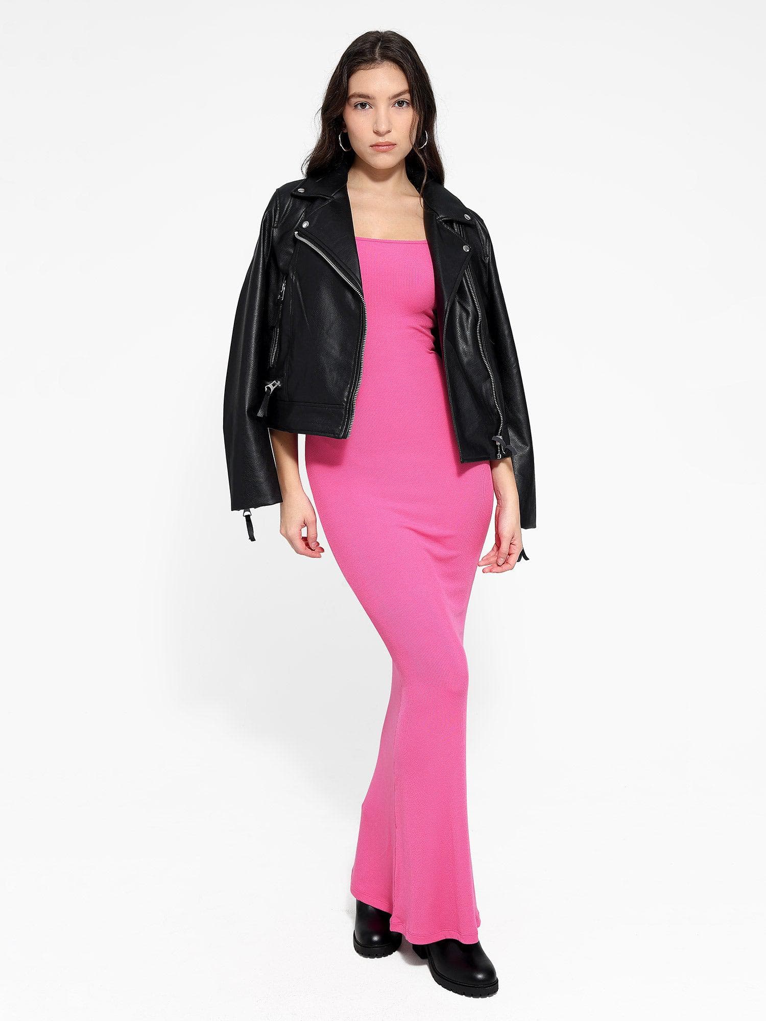 INBYGGD SHAPEWEAR – FÖR ENKEL OCH STILFULL LOOK